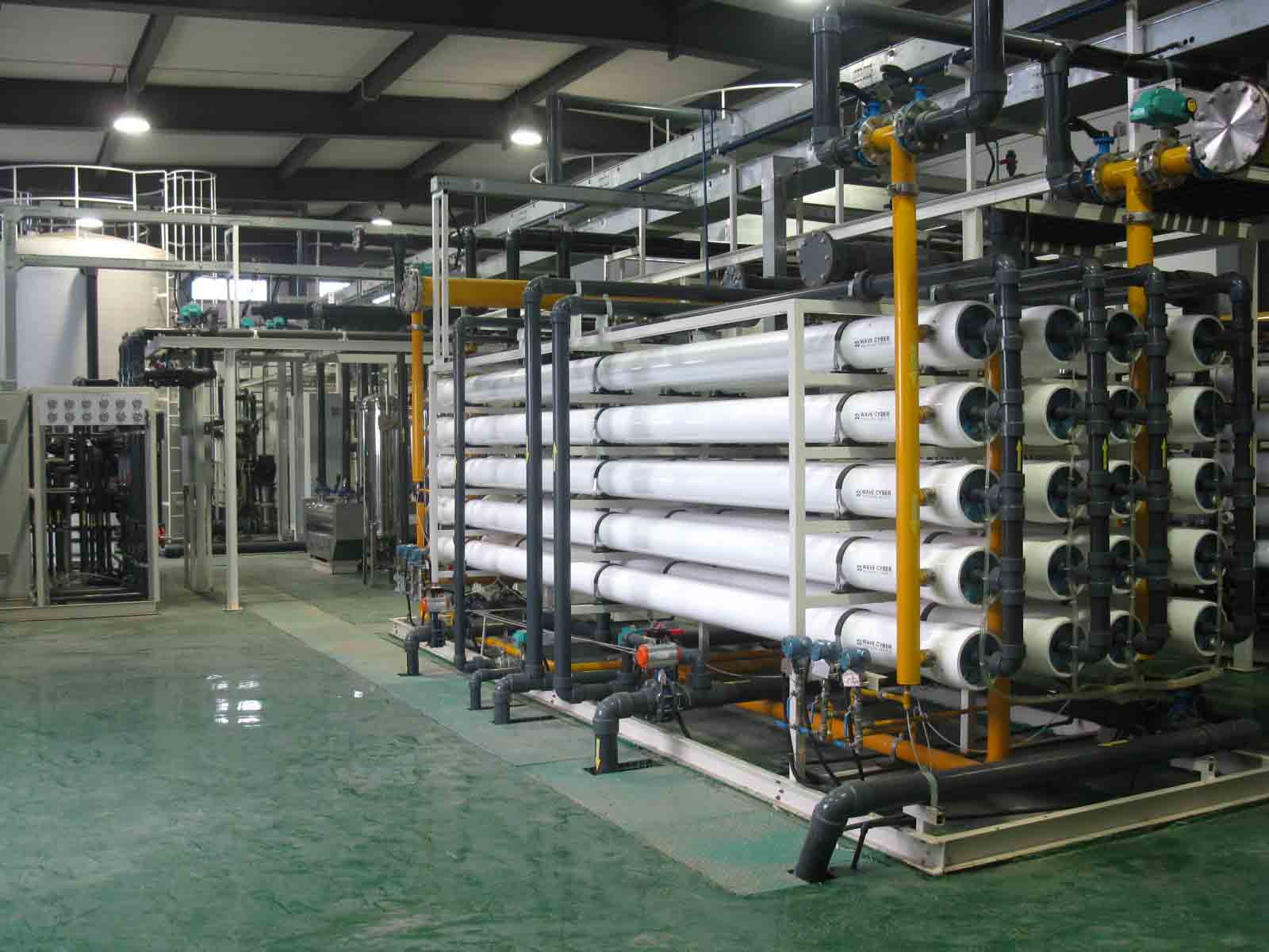 高純水設(shè)備，電子級(jí)純水設(shè)備，去離子水設(shè)備，電子級(jí)高純水設(shè)備，工業(yè)超純水設(shè)備